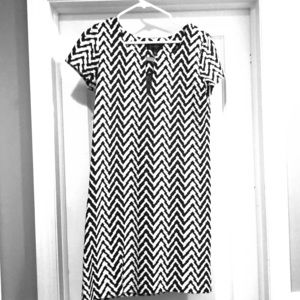 Jessica Simpson Black and White mini dress. EUC!